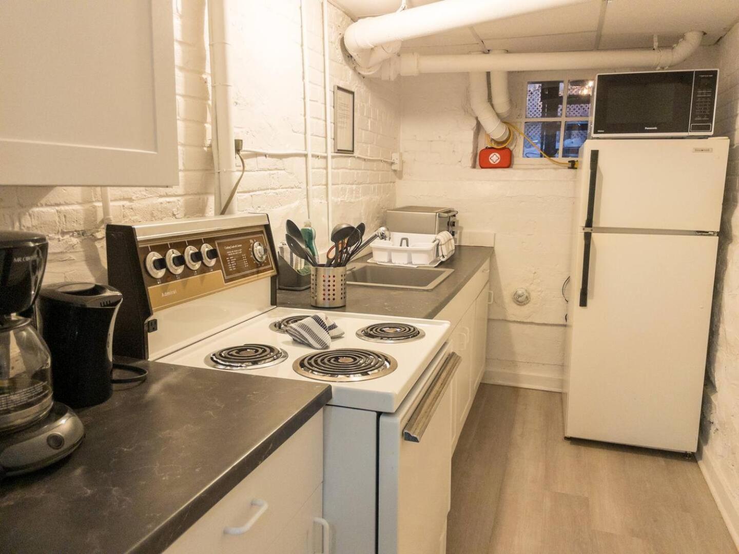 Heart Of Mtr For Memerable Experiance 2 Backyard 7Minmetro Fully Renovated & Equipped Montreal Exteriér fotografie